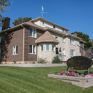 Butterfly Manor Bed & Breakfast Niagarawatervallen